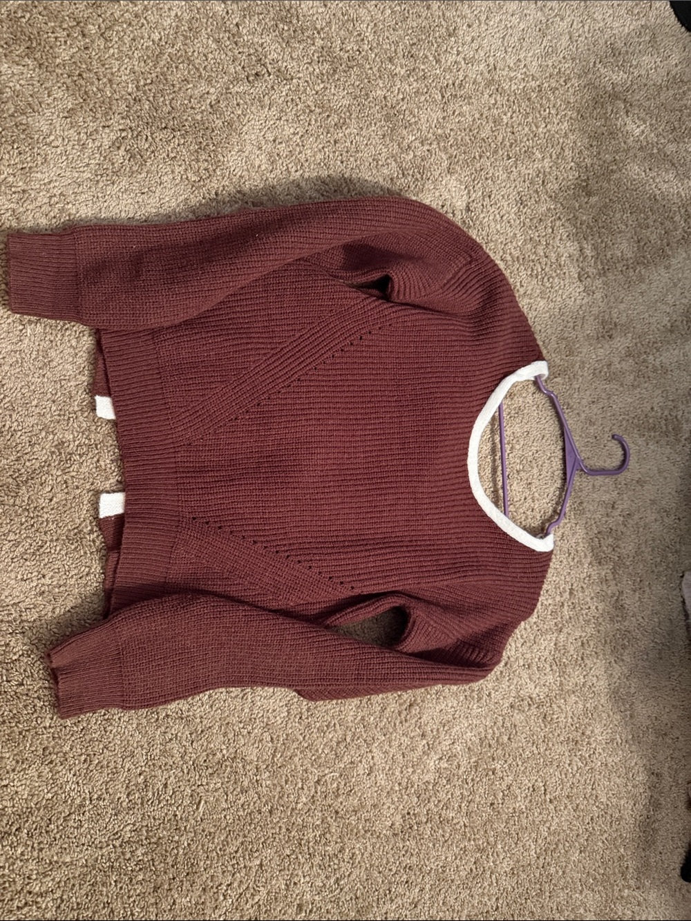 SHEIN Burgundy Crewneck Sweater with White Trim